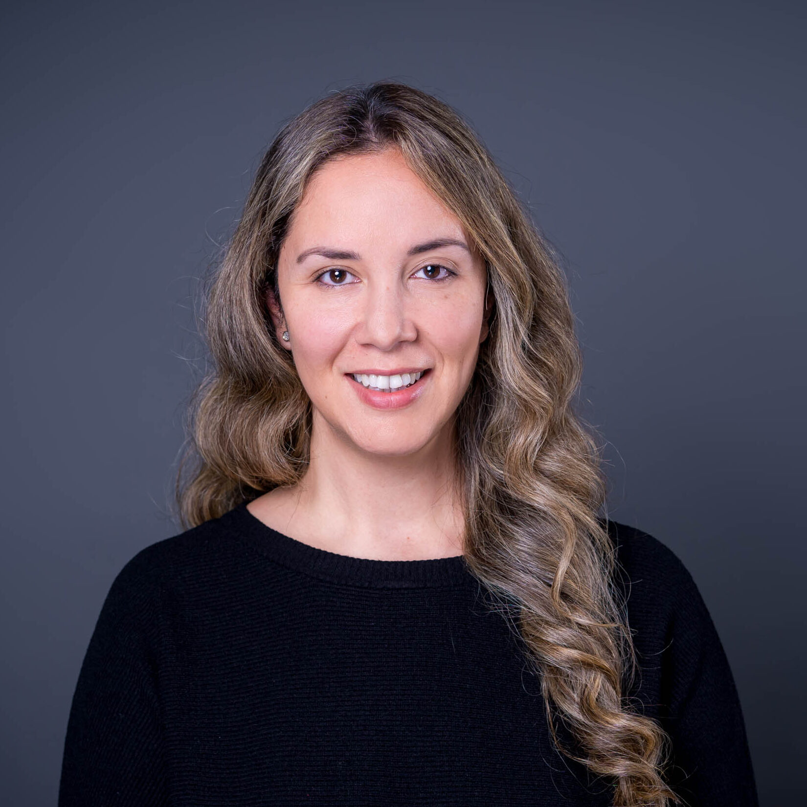 241107_1203_Cigdem_Oswald_by_Marc_Feix_Photography_001-3_low_resolution