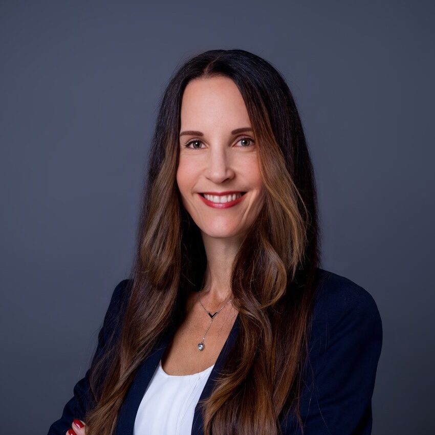 !241126-1349-anja-wahl-by-marc-feix-photography-001-3-low-resolution_BEARBEITET